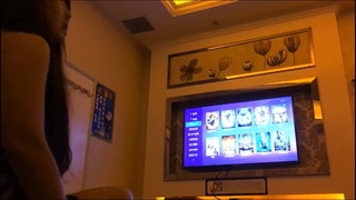清纯可爱小姐姐，又名：逼太紧