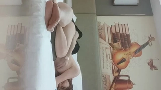 大屌男大学生被肌肉男操